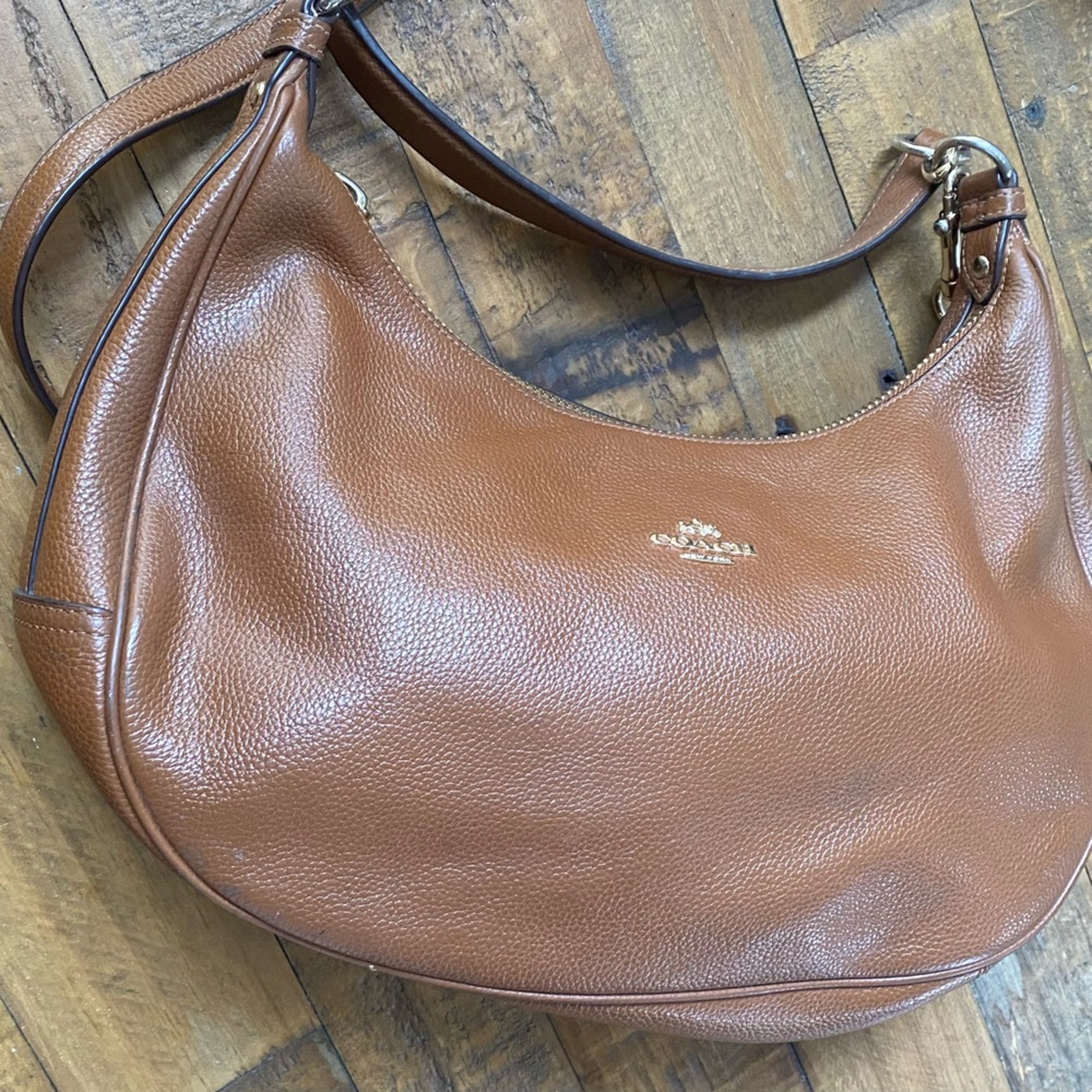 Brown Leather Coach Purse. Excellent condition, only worn a handful of times.